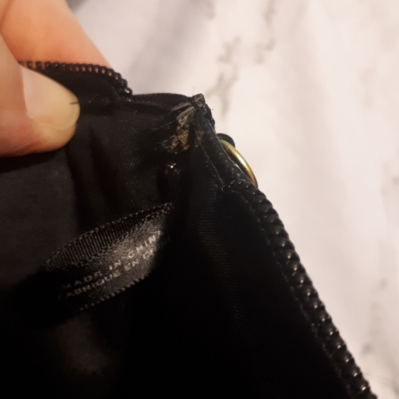 ā¼ļø Roots 73 Black Slim Zippered Clutch - Picture 7 of 7